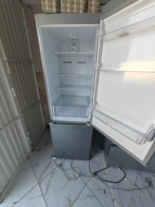Nevera Svan 180x56cm Casi Nueva