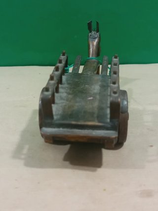 Figura caballo con carro de hierro años 70