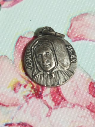 Colgante Jesús y Medalla Virgen