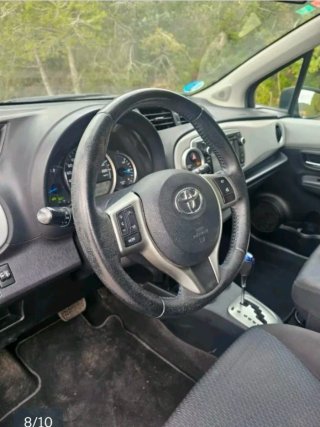 TOYOTA YARIS HYBRID 100cv  AUTOMÁTICO · ECO