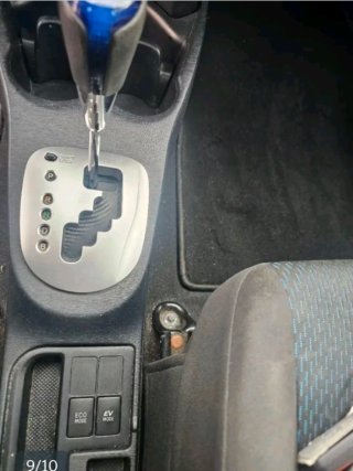 TOYOTA YARIS HYBRID 100cv  AUTOMÁTICO · ECO