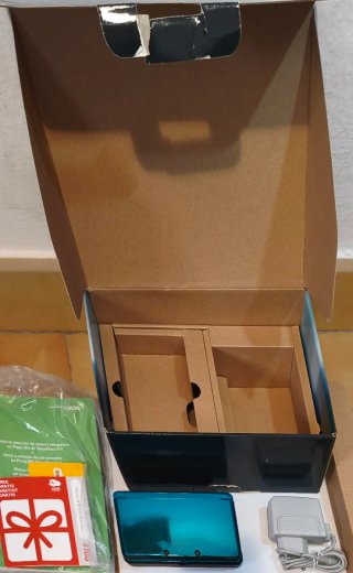 Nintendo 3DS Blu con Scatola
