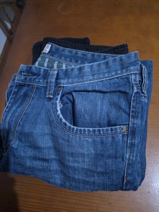 Pantalones vaqueros Emidio Tucci negros hombre