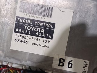 CENTRALITA MOTOR UCE TOYOTA RAV4 (A2) 8966142A10
