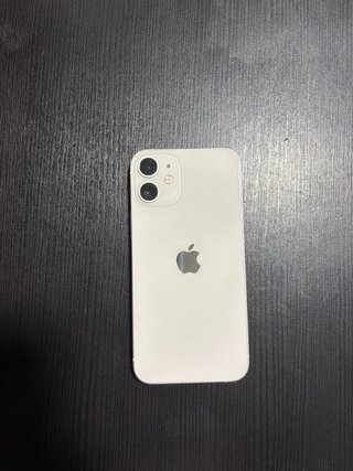 iPhone 12 mini (NON FUNZIONA) x pezzi di ricambio