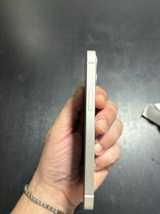 iPhone 12 mini (NON FUNZIONA) x pezzi di ricambio