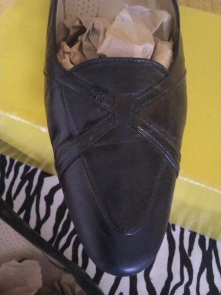 Zapatos de tacón negros para mujer