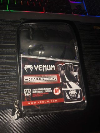 Equipo Boxeo/MMA Venum Casco y Guantes Venum