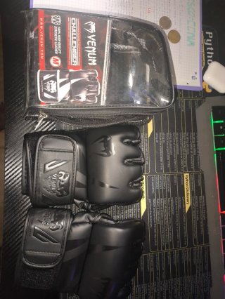 Equipo Boxeo/MMA Venum Casco y Guantes Venum