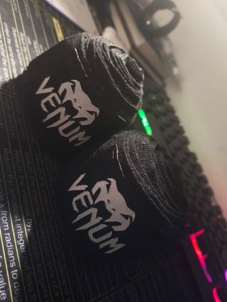 Equipo Boxeo/MMA Venum Casco y Guantes Venum