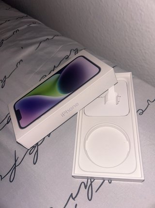 iPhone 14 Morado/Plateado