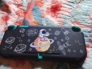 Nintendo Switch Lite Turquesa + FIFA 24 + Bakugan