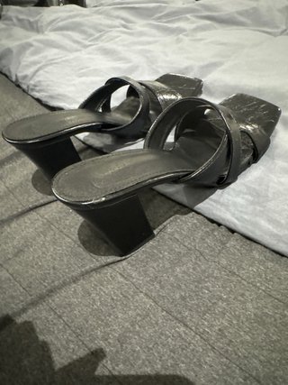 Sandalias negras de tacón ancho – Talla 38 – Nueva