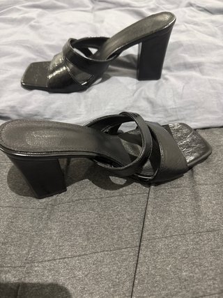 Sandalias negras de tacón ancho – Talla 38 – Nueva