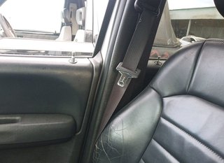 CINTURON SEGURIDAD DELANTERO DERECHO JEEP CHEROKE
