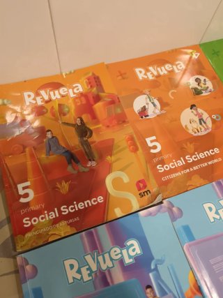 Libros texto SM REVUELTA 5° PRIMARIA