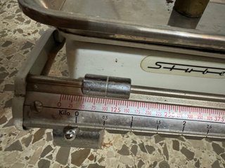Báscula analógica vintage Stube