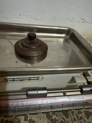 Báscula analógica vintage Stube