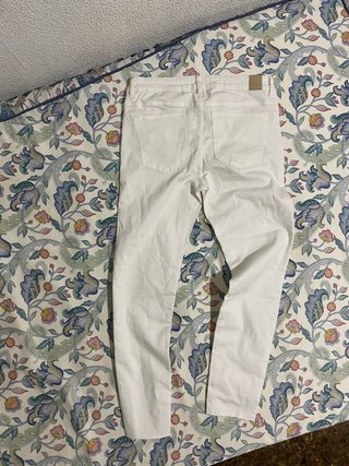 Pantalón vaquero pitillo Sfera blanco Talla 38
