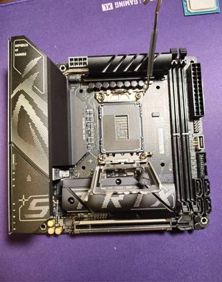 Placa Base Asus ROG B860i