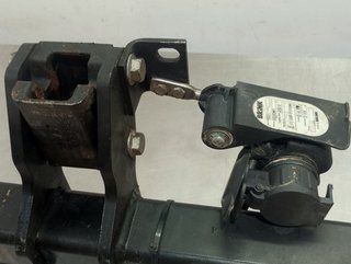 ENGANCHE REMOLQUE FORD KUGA (CBS) 8K0407155C
