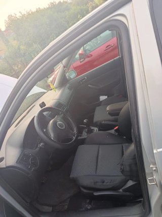 Volkswagen Golf 2000