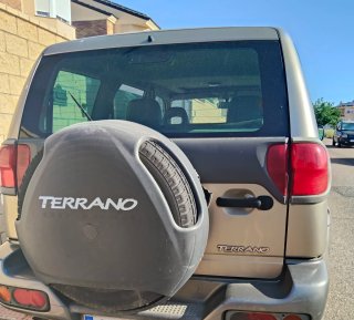 Nissan Terrano II 2003