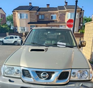 Nissan Terrano II 2003