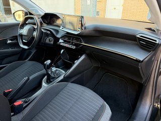 Peugeot 208 impecable