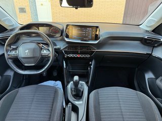 Peugeot 208 impecable