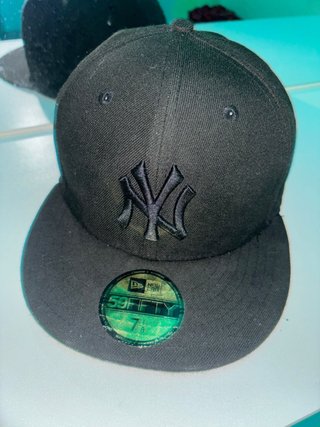 Gorra New Era NY Negra Talla 7 1/8