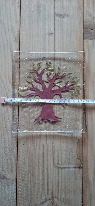 Piatto in vetro decorato con albero