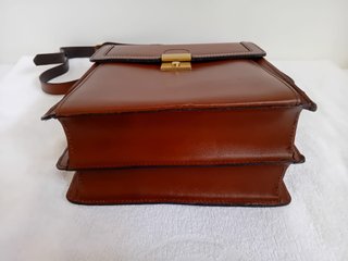 BOLSO BANDOLERA CUERO MARRON  HOMBRE