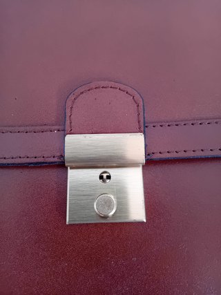 BOLSO BANDOLERA CUERO MARRON  HOMBRE