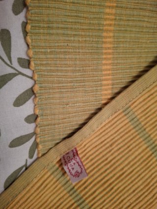Mantel individual tela verde y amarillo