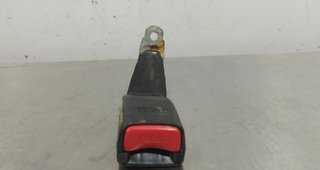ENGANCHE CINTURON TRASERO CENTRAL MAZDA 5 BERLINA
