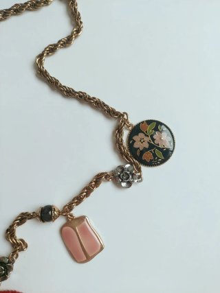 Cinturón Zara Charms