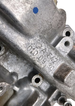 Tapa Balancines Mercedes A6420100930