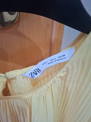 Blusa Zara mujer amarilla