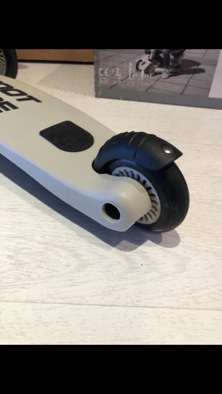 Patinete 3 ruedas Scoot and Ride casi nuevo