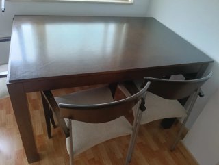 Mesa comedor y 3 sillas