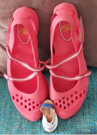 CALZADO PARA PLAYA, RIO, PISCINA.. T 40 + REGALO