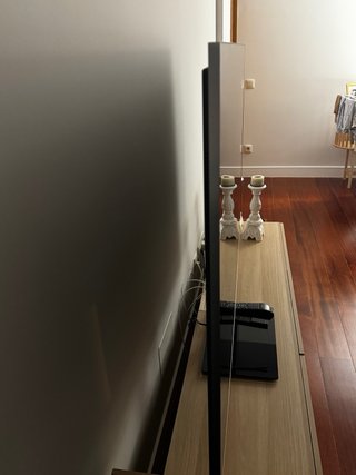 TV Samsung 65’ QLED Negra 3 años de antigüedad