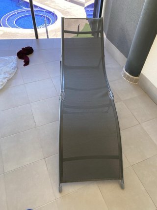 Tumbona plegable tipo cama sin estrenar