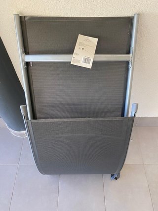 Tumbona plegable tipo cama sin estrenar