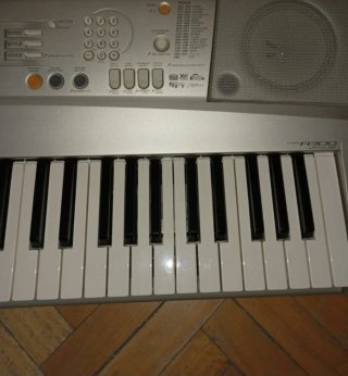 Teclado Musical Yamaha PSR-A300