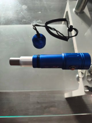 LINTERNA BUCEO IPX8