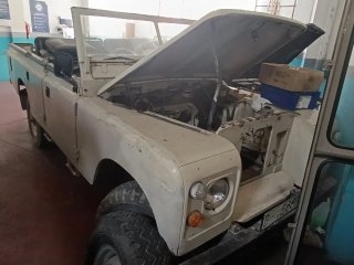 Land Rover Santana 109 esp