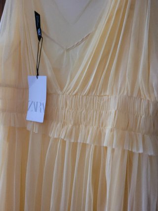 Vestido de fiesta amarillo nuevo