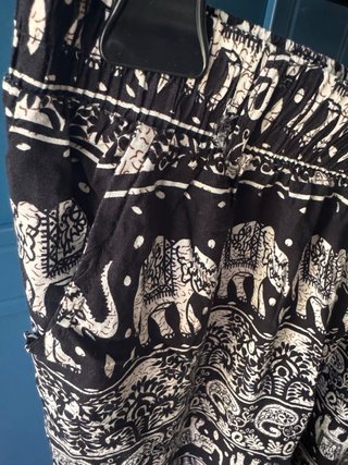 Pantaloni lunghi fantasia elefanti